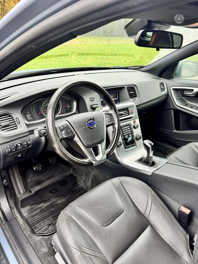 Volvo V60, 2.0 l., wagon
