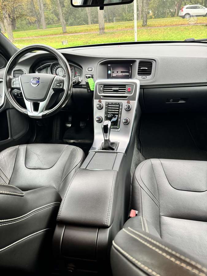 Volvo V60, 2.0 l., wagon