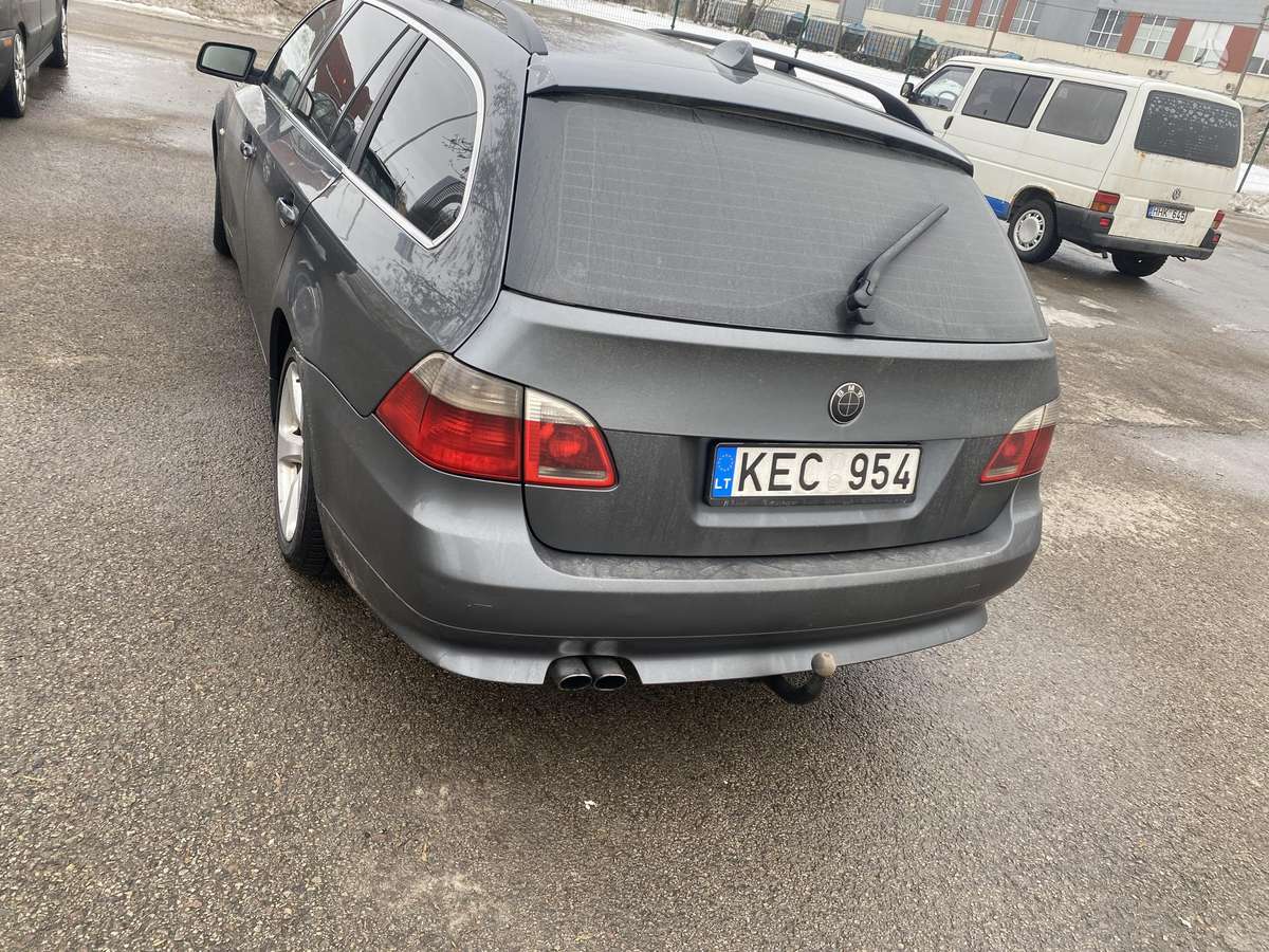 BMW 530, 3.0 l., wagon