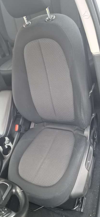 BMW 218 Active Tourer, 1.5 l., hatchback