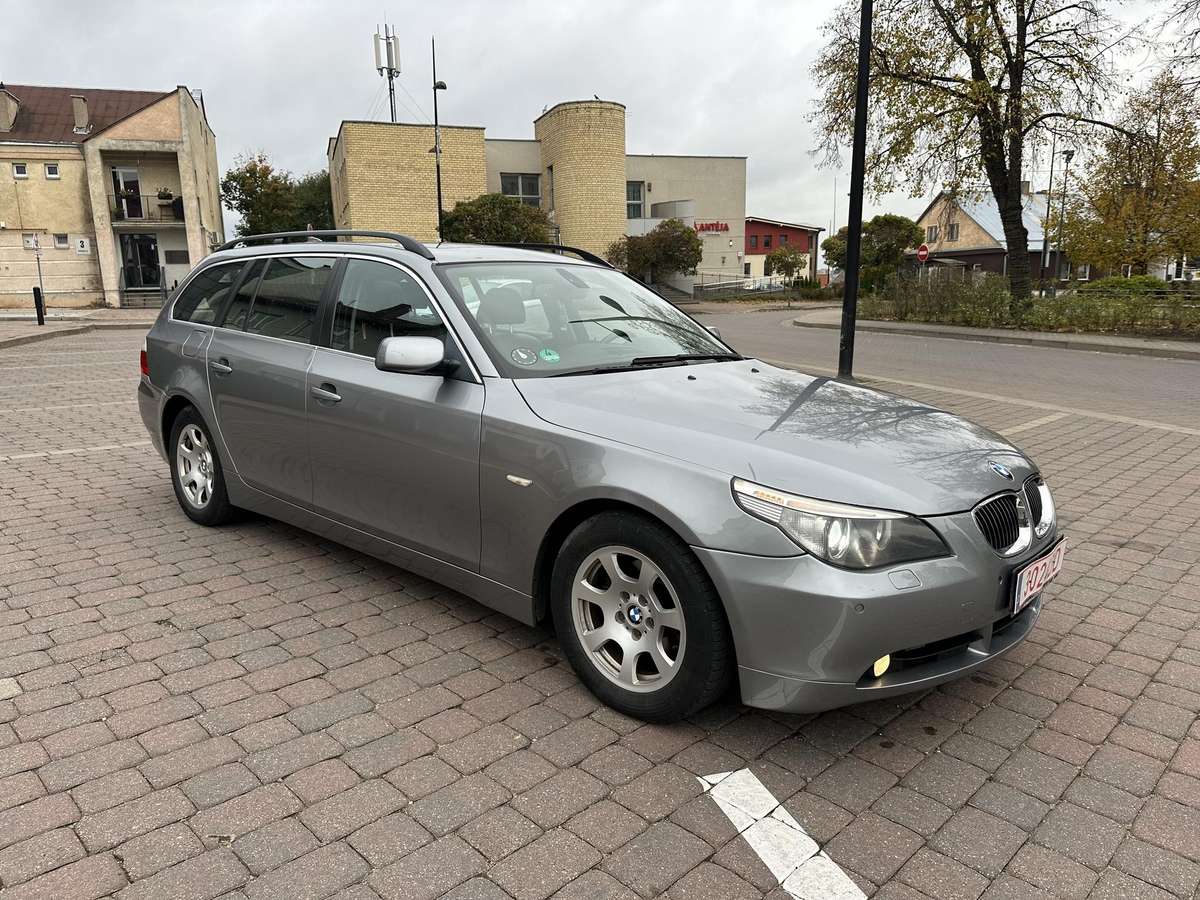 BMW 525, 2.5 l., Универсал
