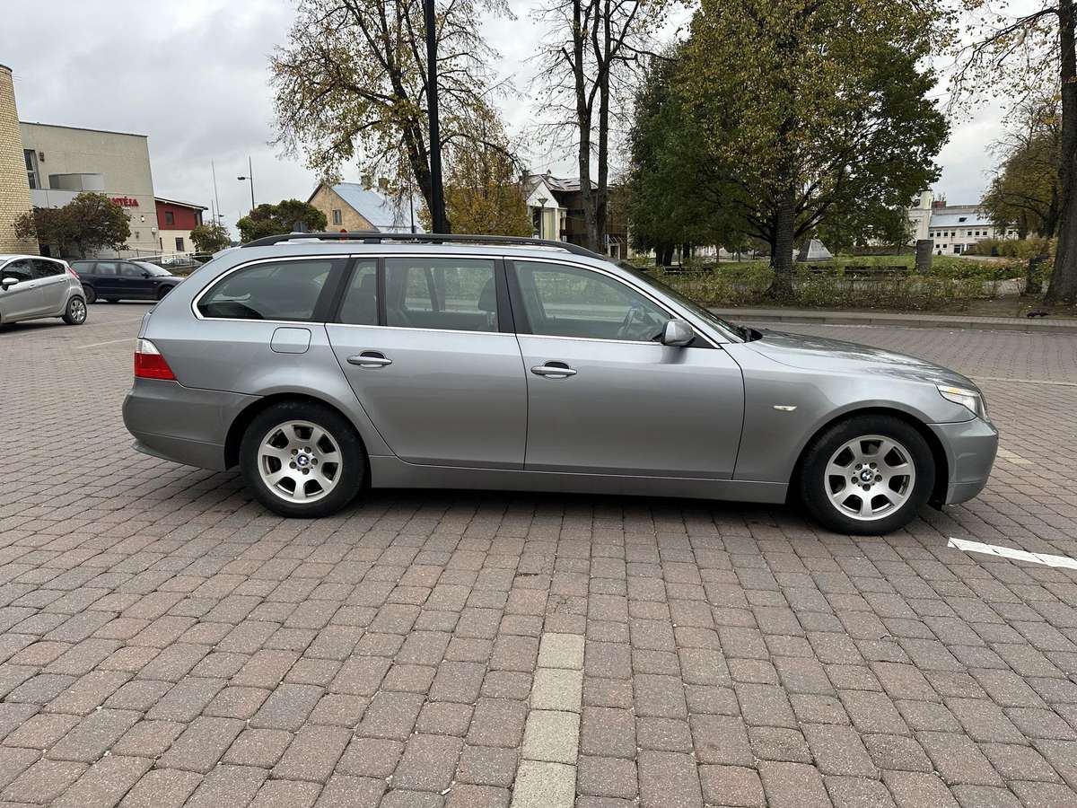 BMW 525, 2.5 l., Универсал