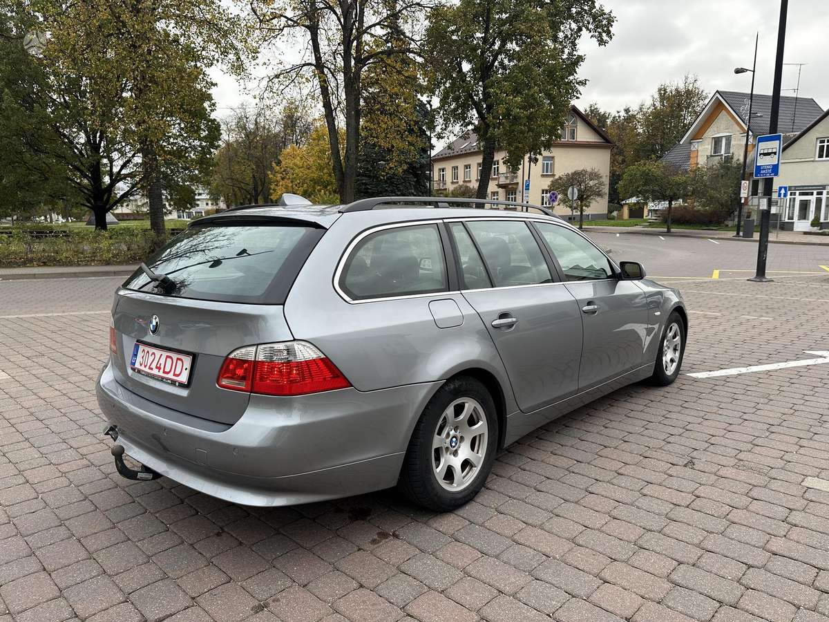 BMW 525, 2.5 l., wagon