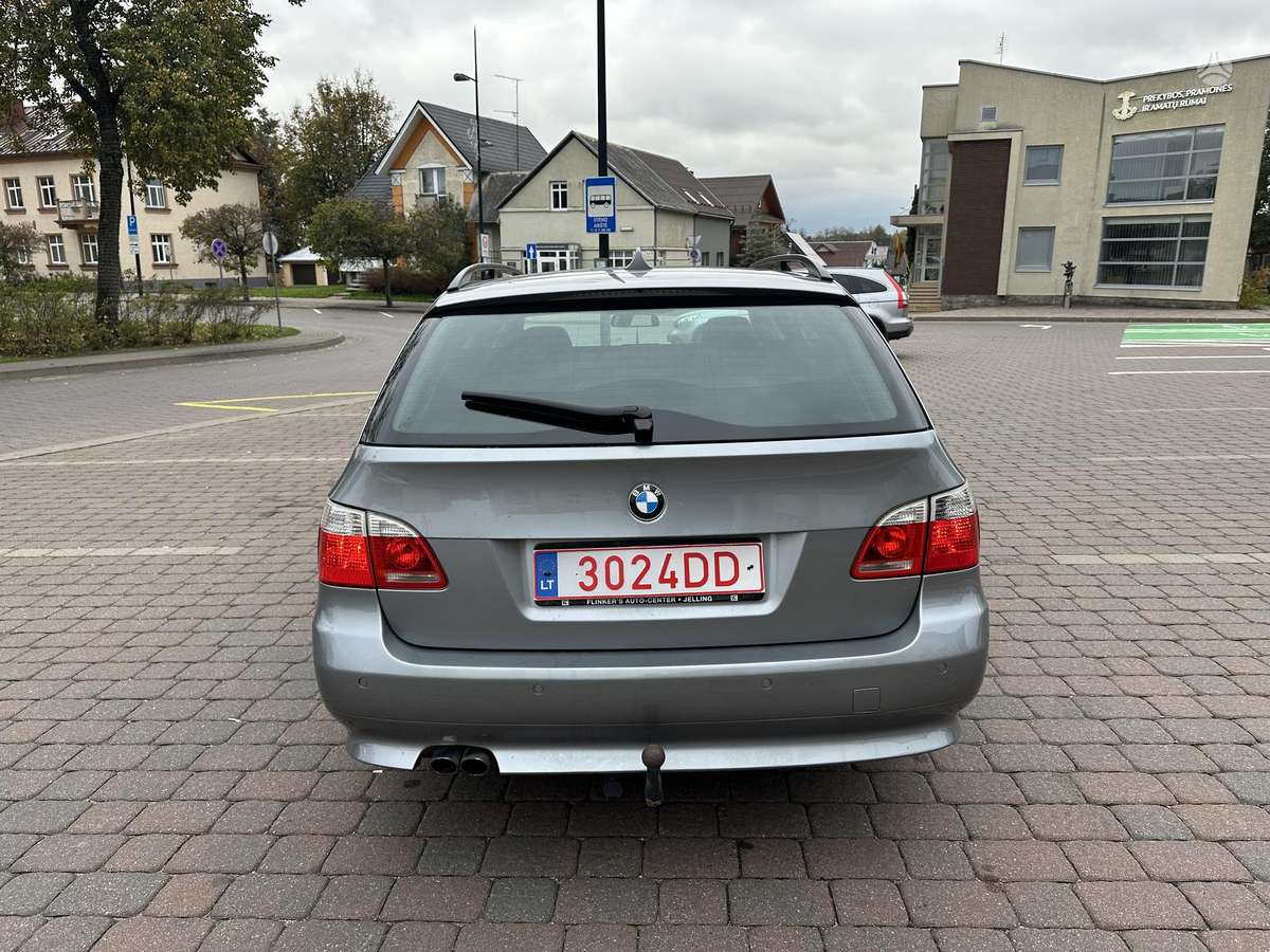 BMW 525, 2.5 l., Универсал