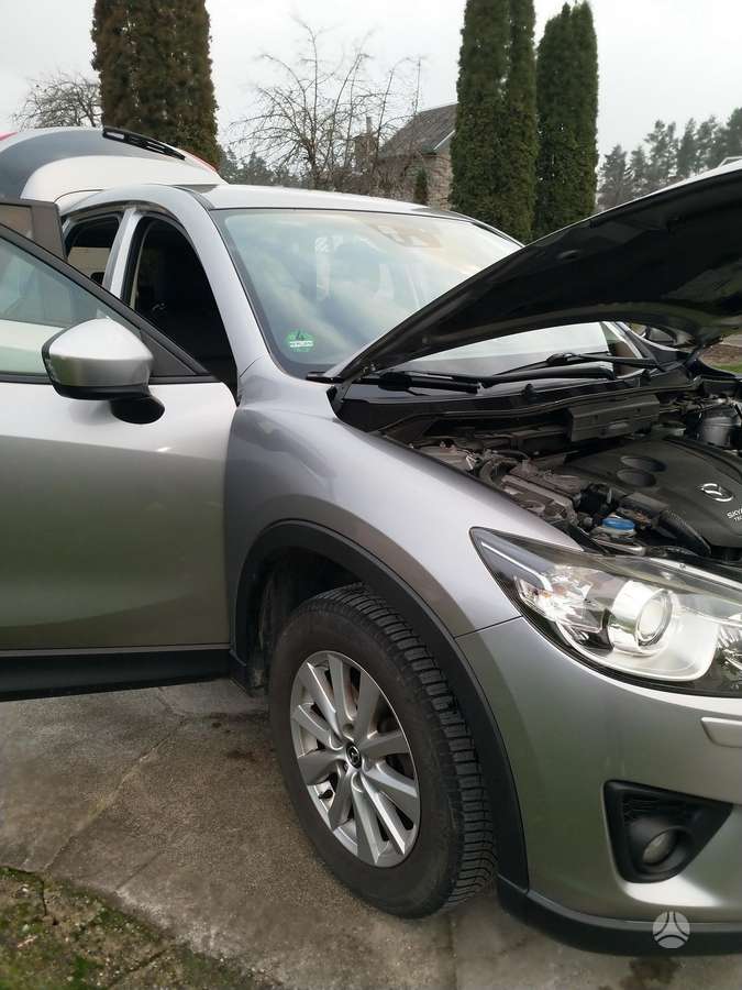Mazda CX-5, 2.2 l., off-road / crossover