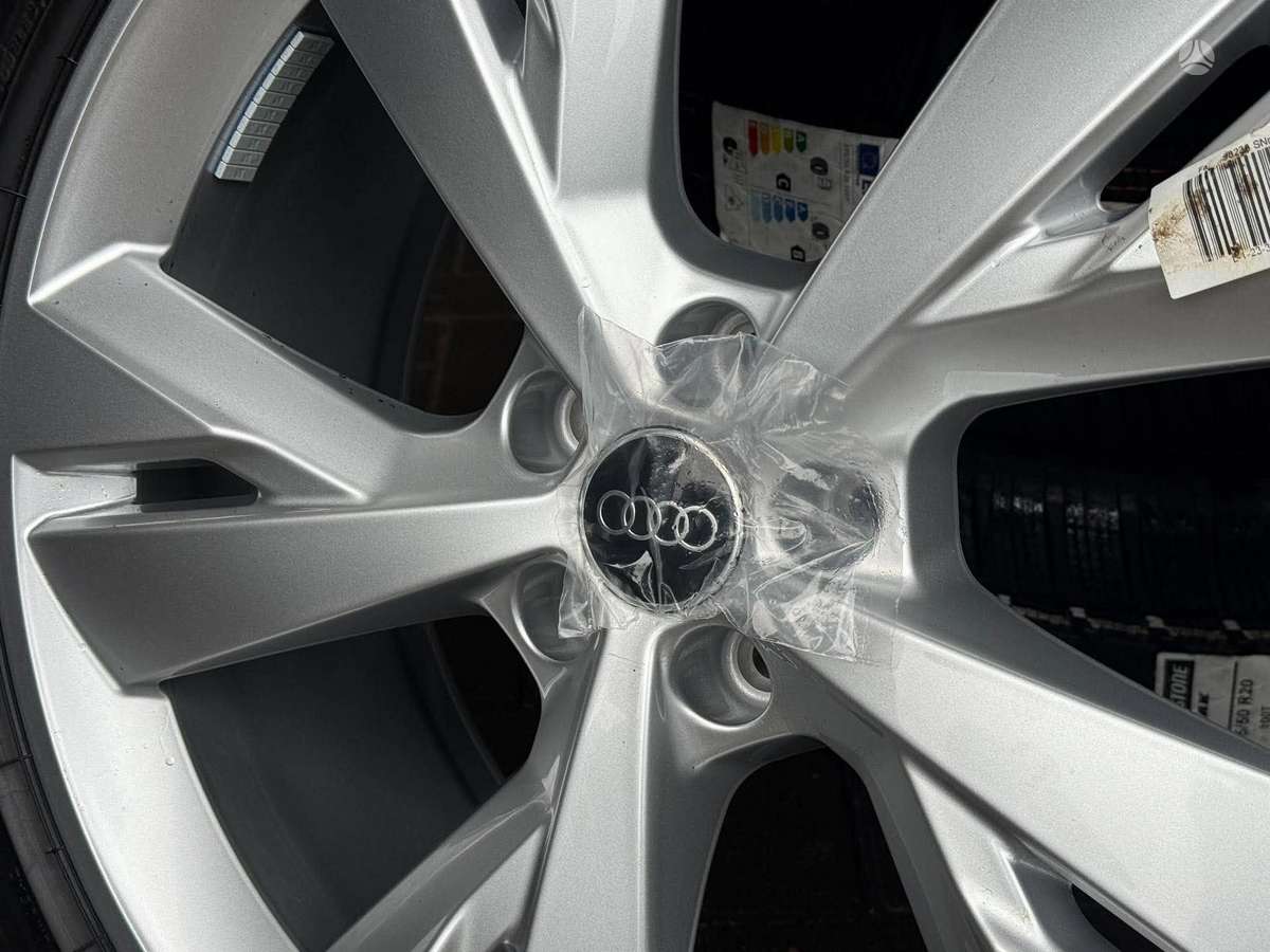 Audi Q4 E-TRON NAUJAS KOMPL., легкосплавные , R20