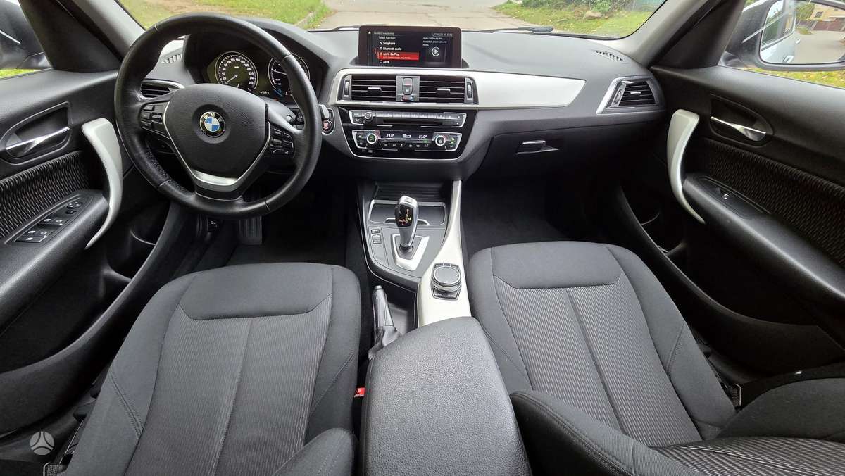 BMW 118, 1.5 l., Хэтчбек