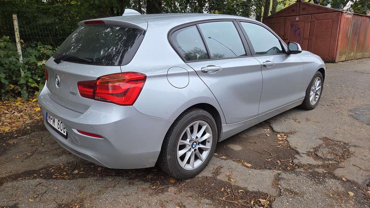 BMW 118, 1.5 l., hatchback
