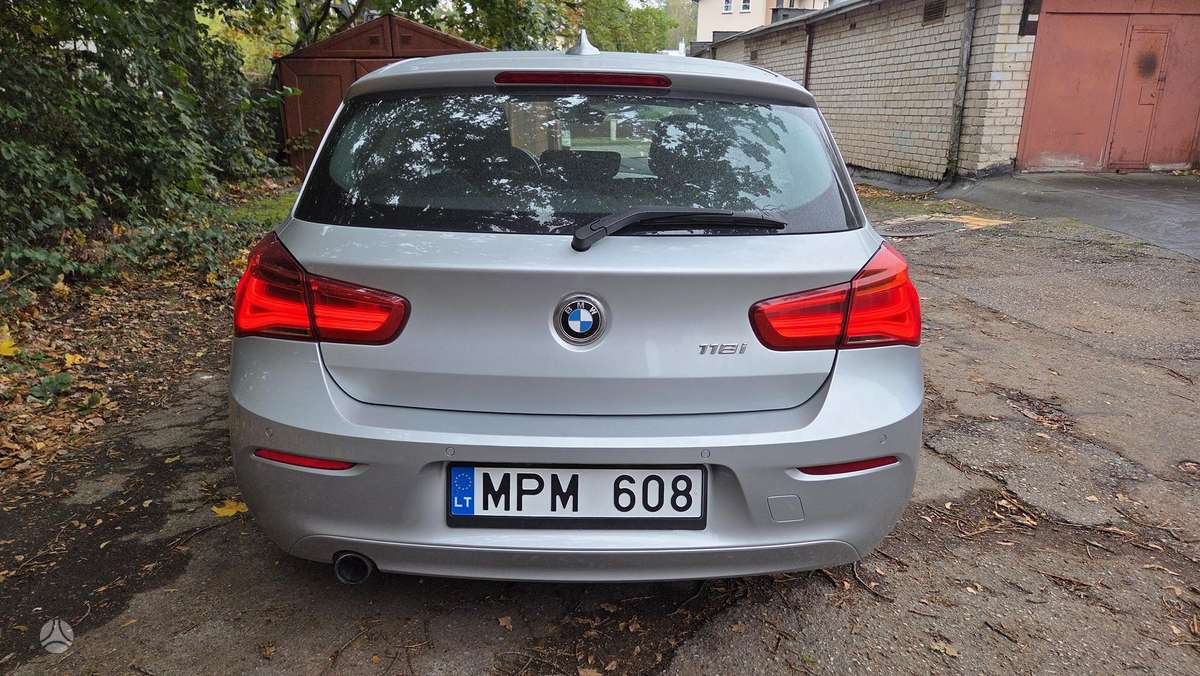 BMW 118, 1.5 l., hatchback