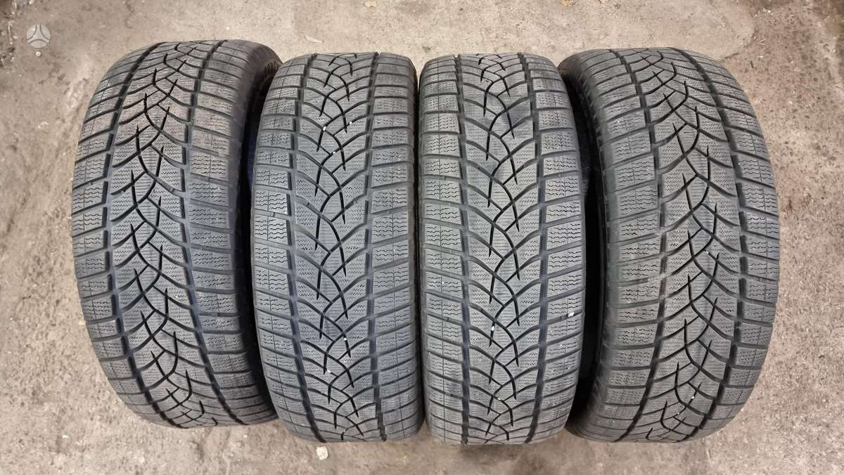 Goodyear Ultragrip performance, зимние 235/50 R20