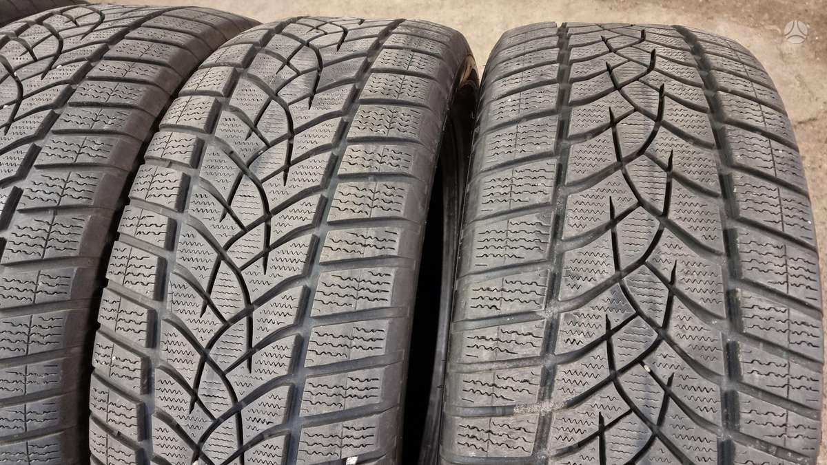 Goodyear Ultragrip performance, зимние 235/50 R20