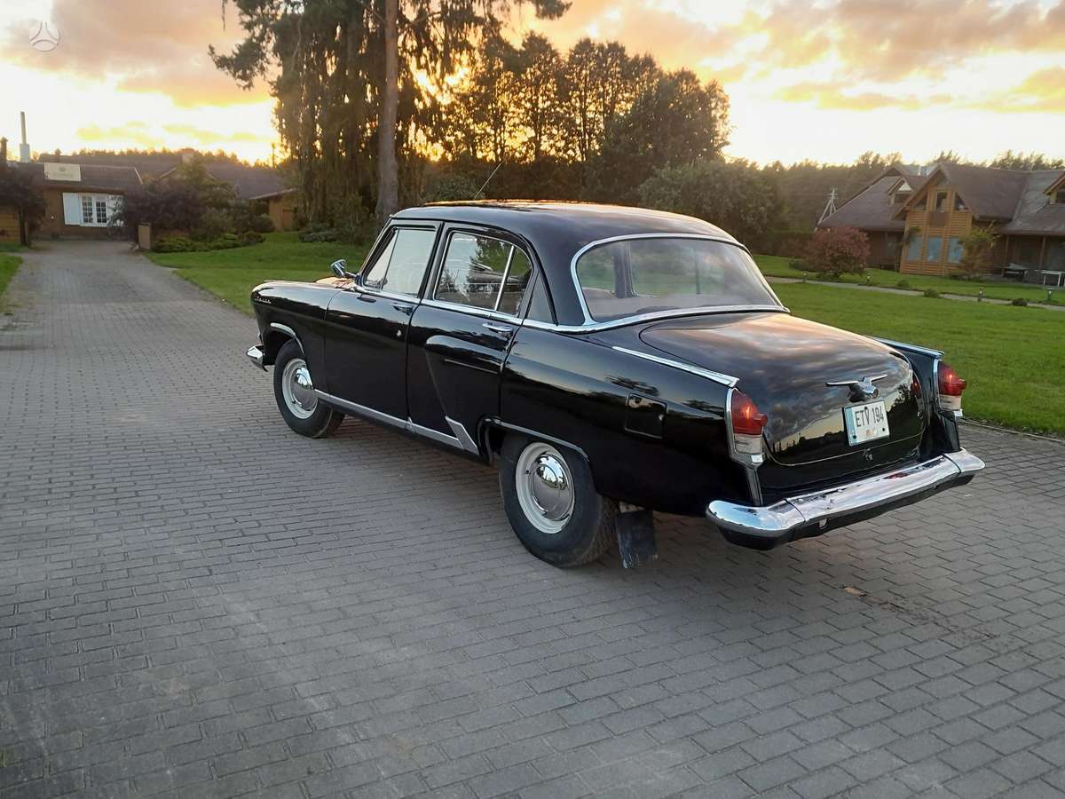 GAZ 21, Седан