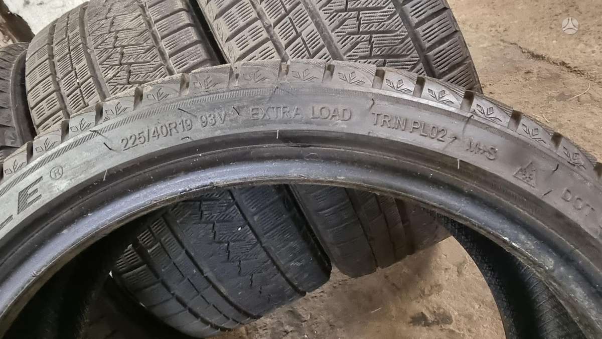 Triangle Snowlink, зимние 255/35 R19