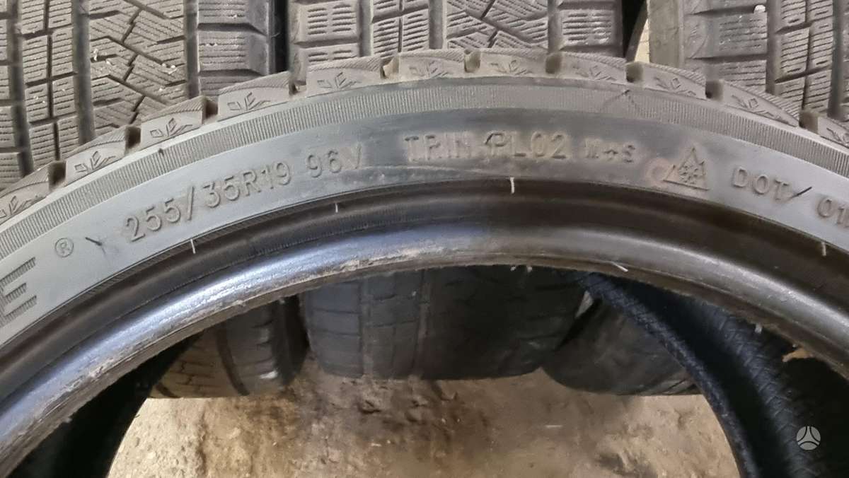 Triangle Snowlink, зимние 255/35 R19