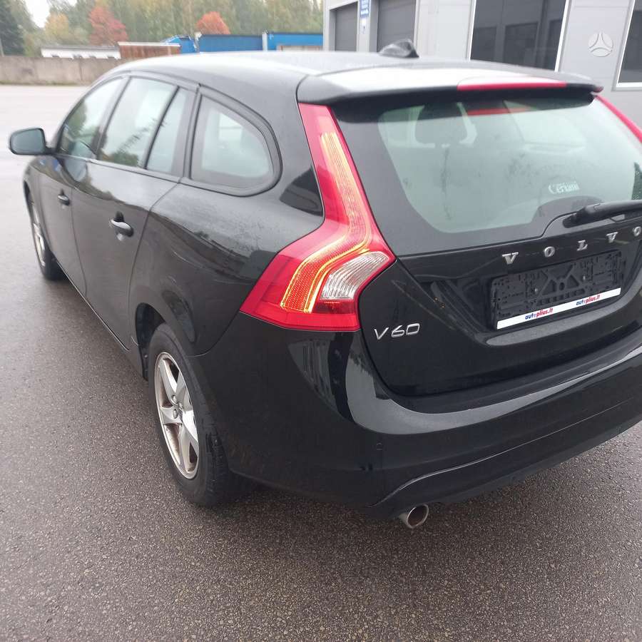 Volvo V60, 2.0 l., Хэтчбек
