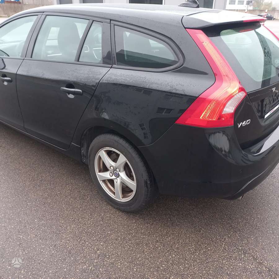 Volvo V60, 2.0 l., hatchback