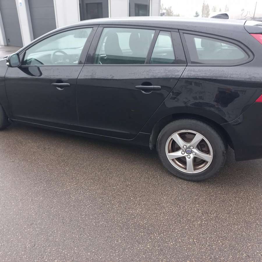 Volvo V60, 2.0 l., Хэтчбек