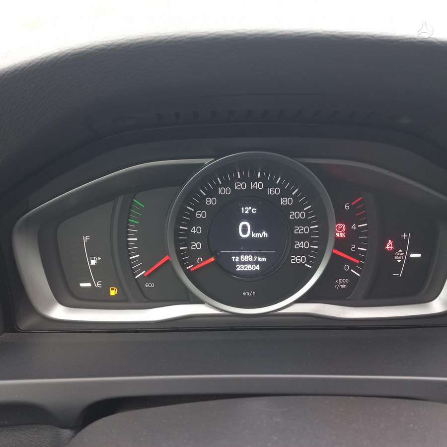 Volvo V60, 2.0 l., Хэтчбек