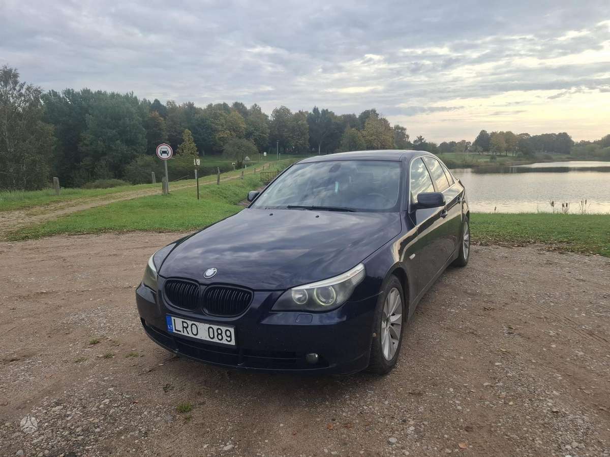 BMW 525, 2.5 l., Седан