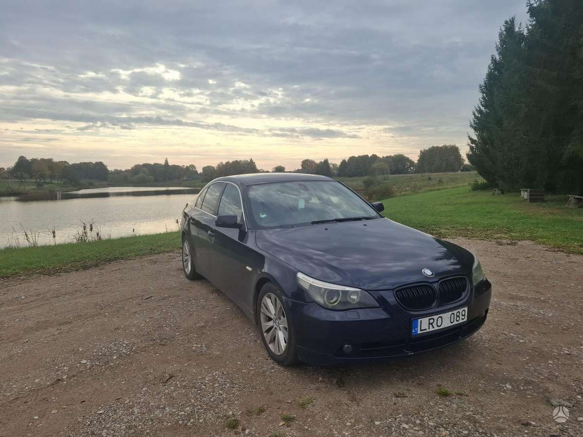 BMW 525, 2.5 l., Седан