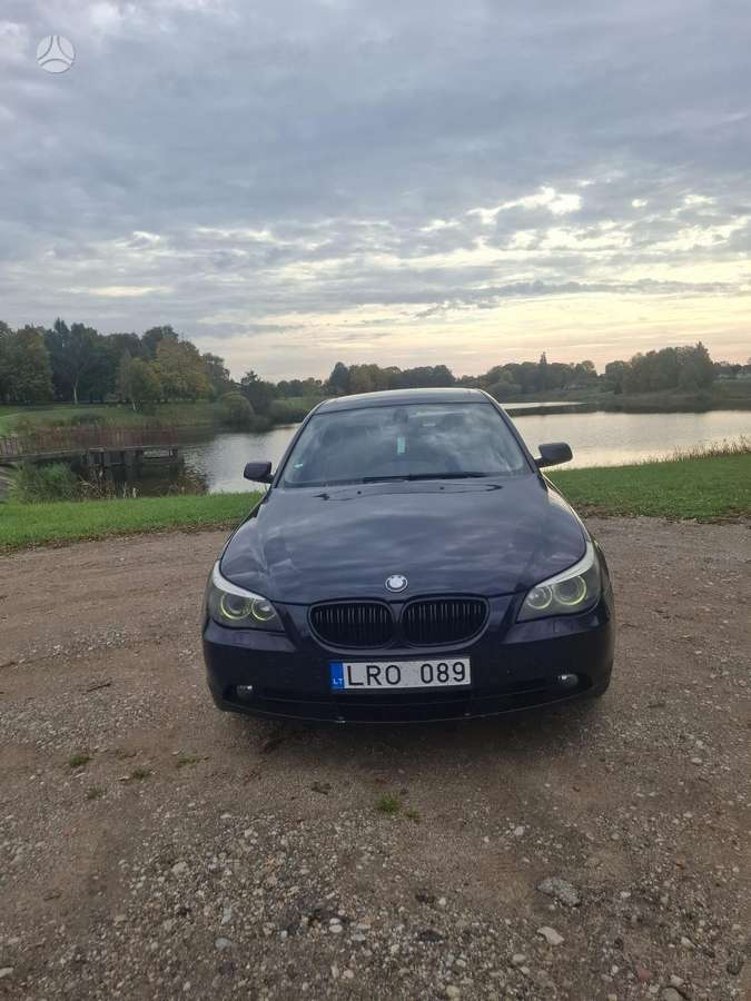 BMW 525, 2.5 l., Седан