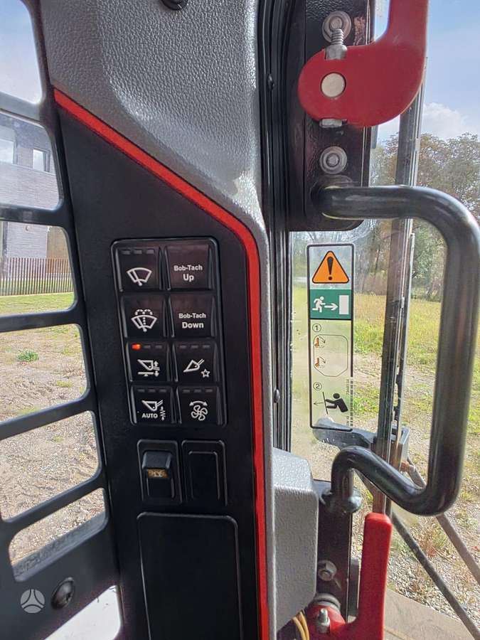 Bobcat S79, mini loaders