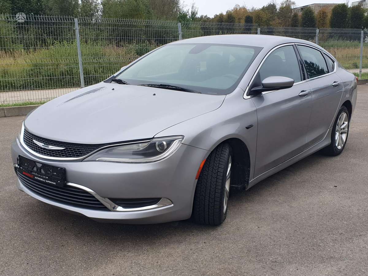 Chrysler 200, 2.4 l., Седан