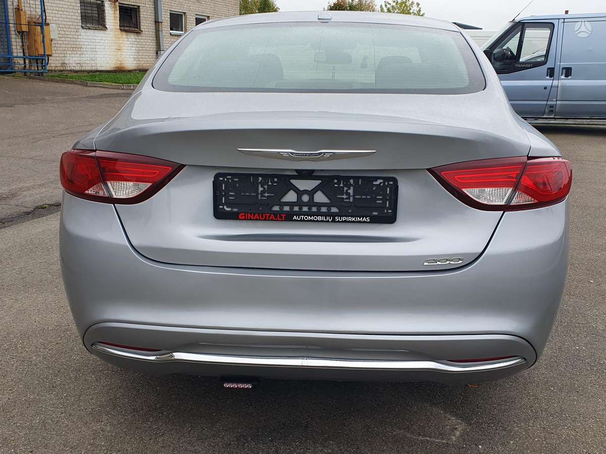 Chrysler 200, 2.4 l., Седан