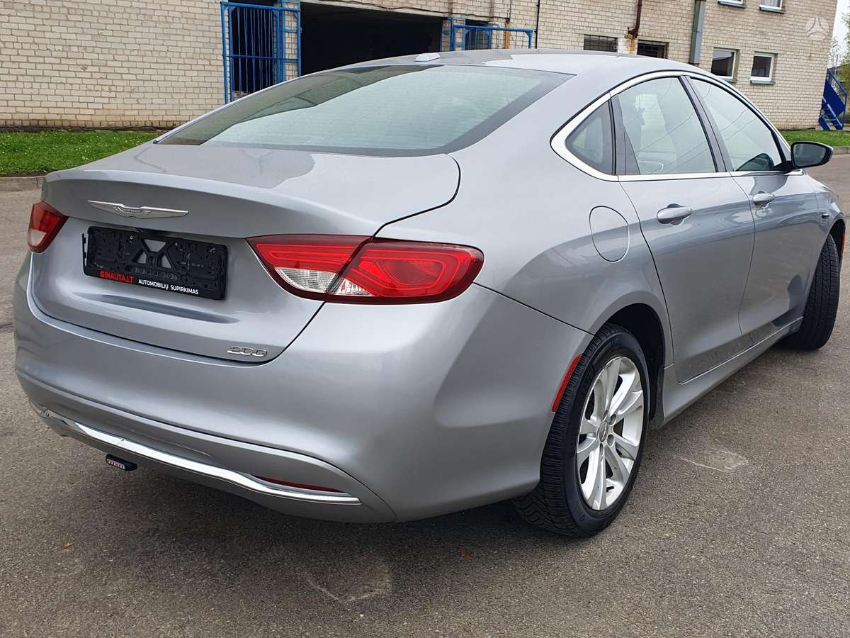 Chrysler 200, 2.4 l., Седан