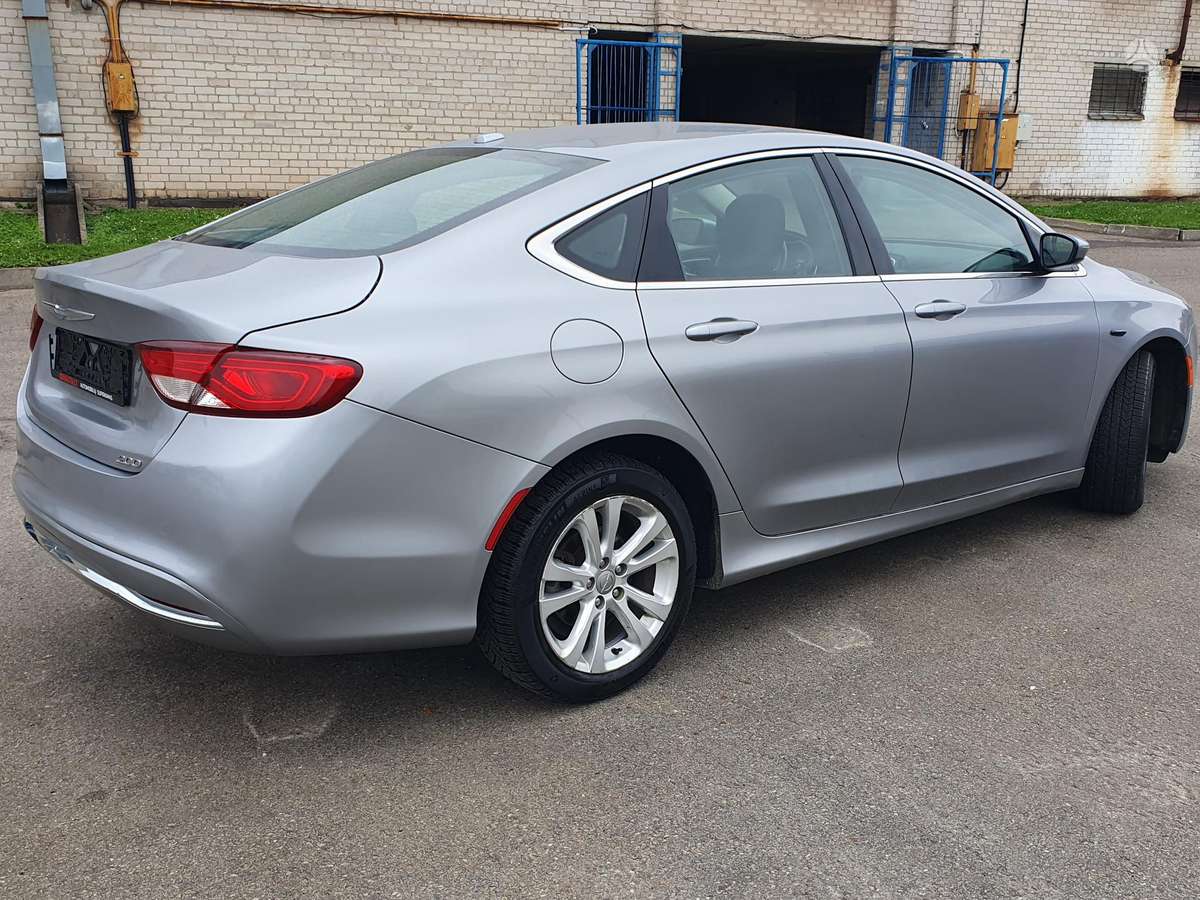 Chrysler 200, 2.4 l., Седан