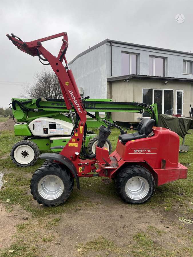 Schaffer 2034, frontal loader
