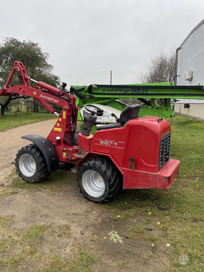 Schaffer 2034, frontal loader