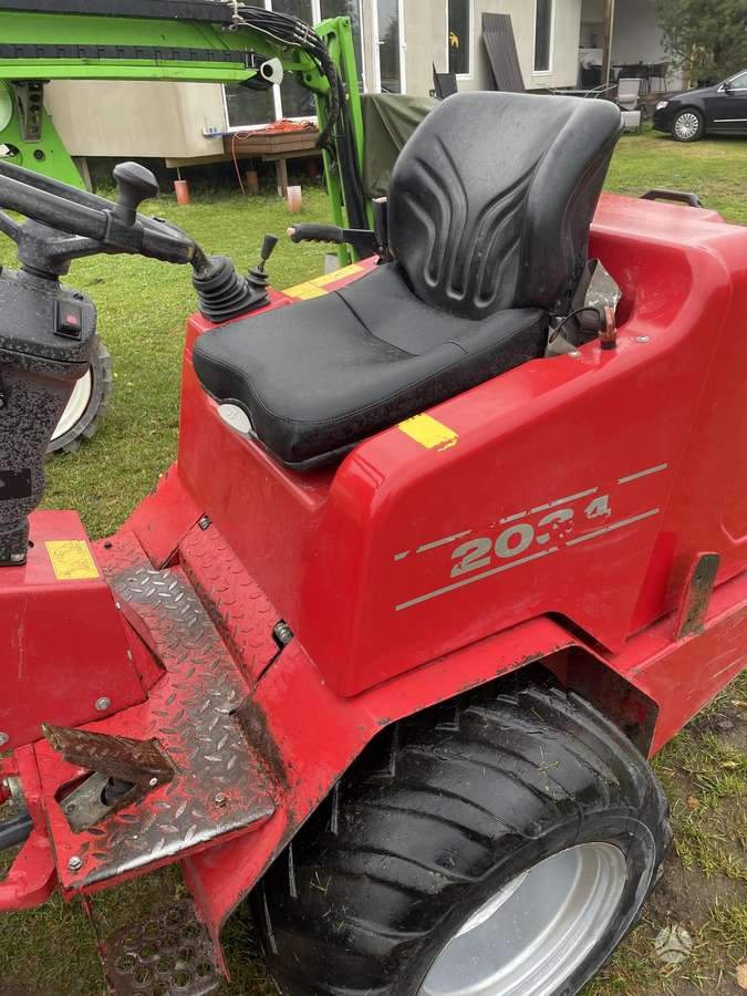 Schaffer 2034, frontal loader
