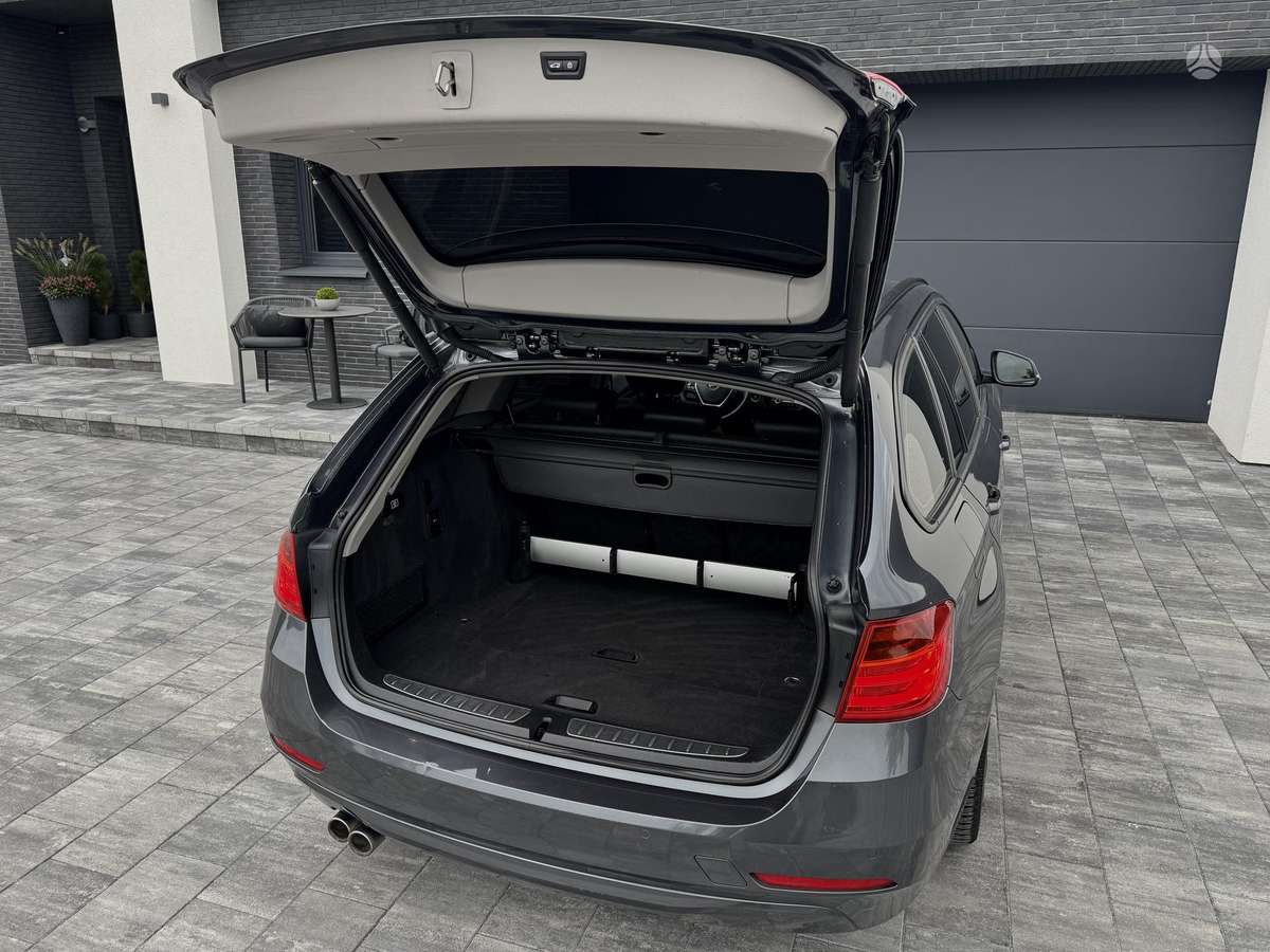 BMW 330, 3.0 l., wagon