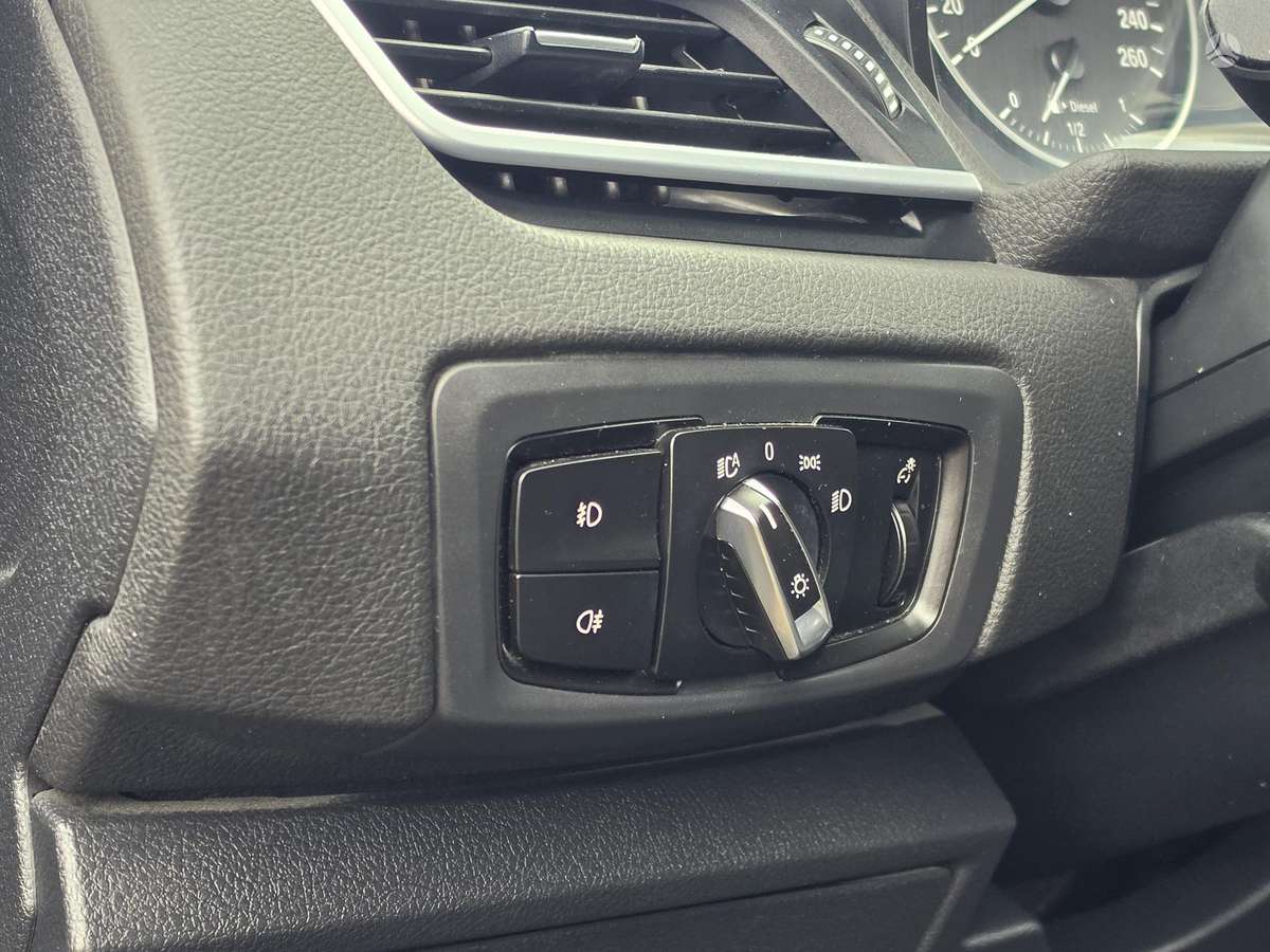 BMW 218 Active Tourer, 2.0 l., hatchback