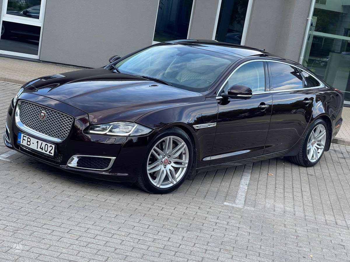 Jaguar XJ, 3.0 l., Седан