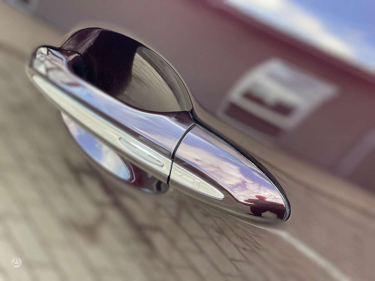 Jaguar XJ, 3.0 l., Седан