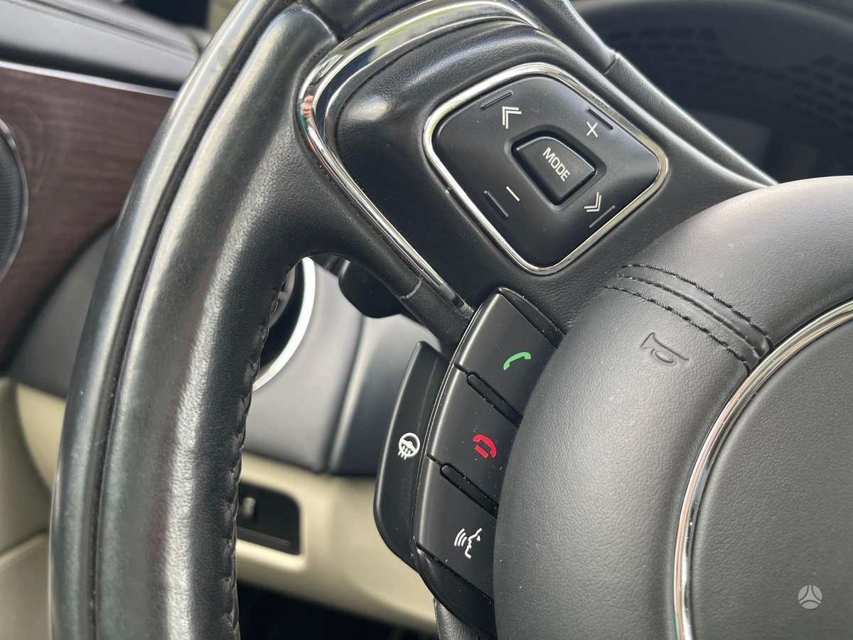 Jaguar XJ, 3.0 l., Седан