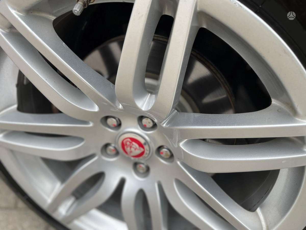 Jaguar XJ, 3.0 l., Седан