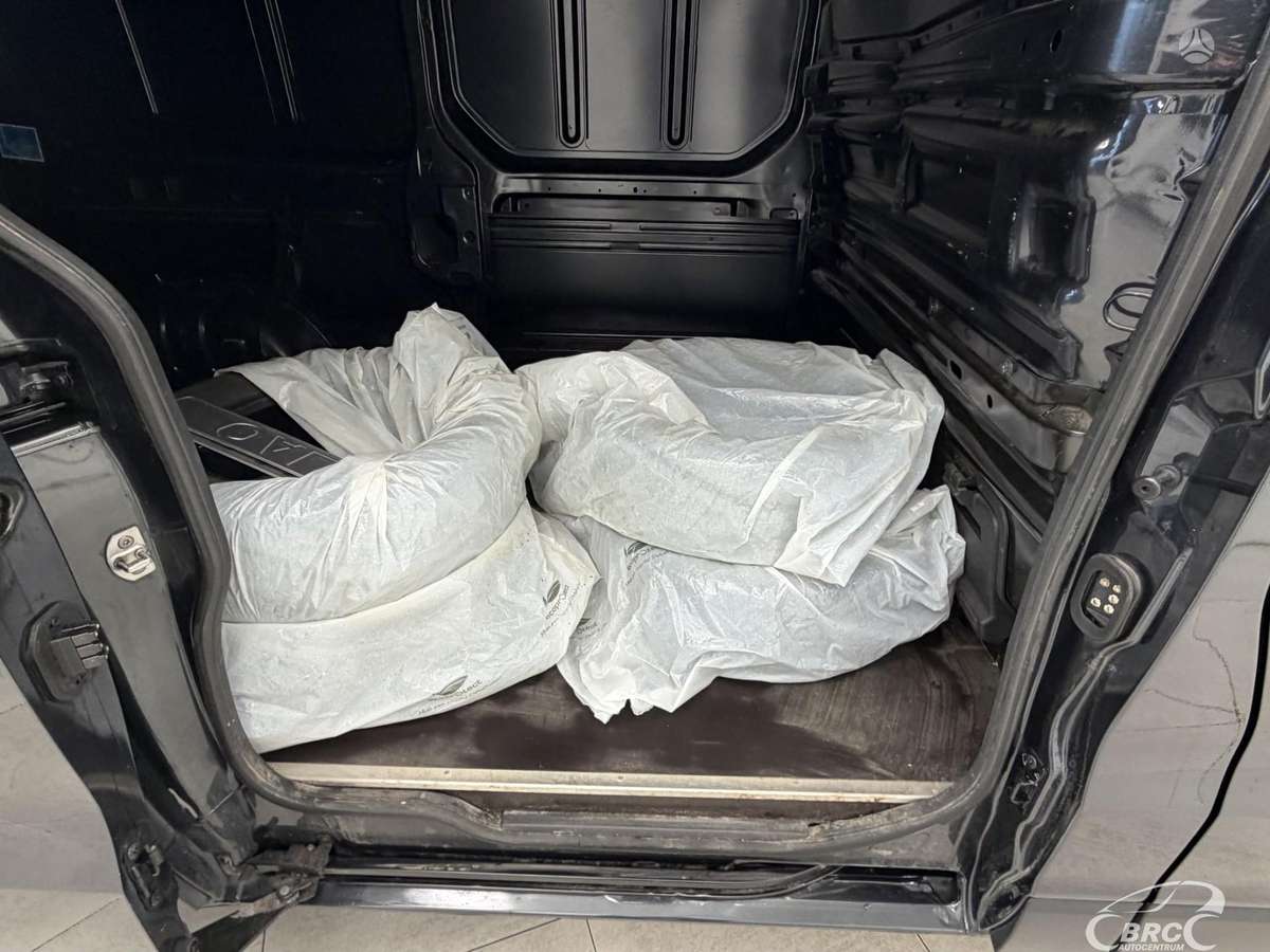 Renault Trafic, 2.0 l., cargo van