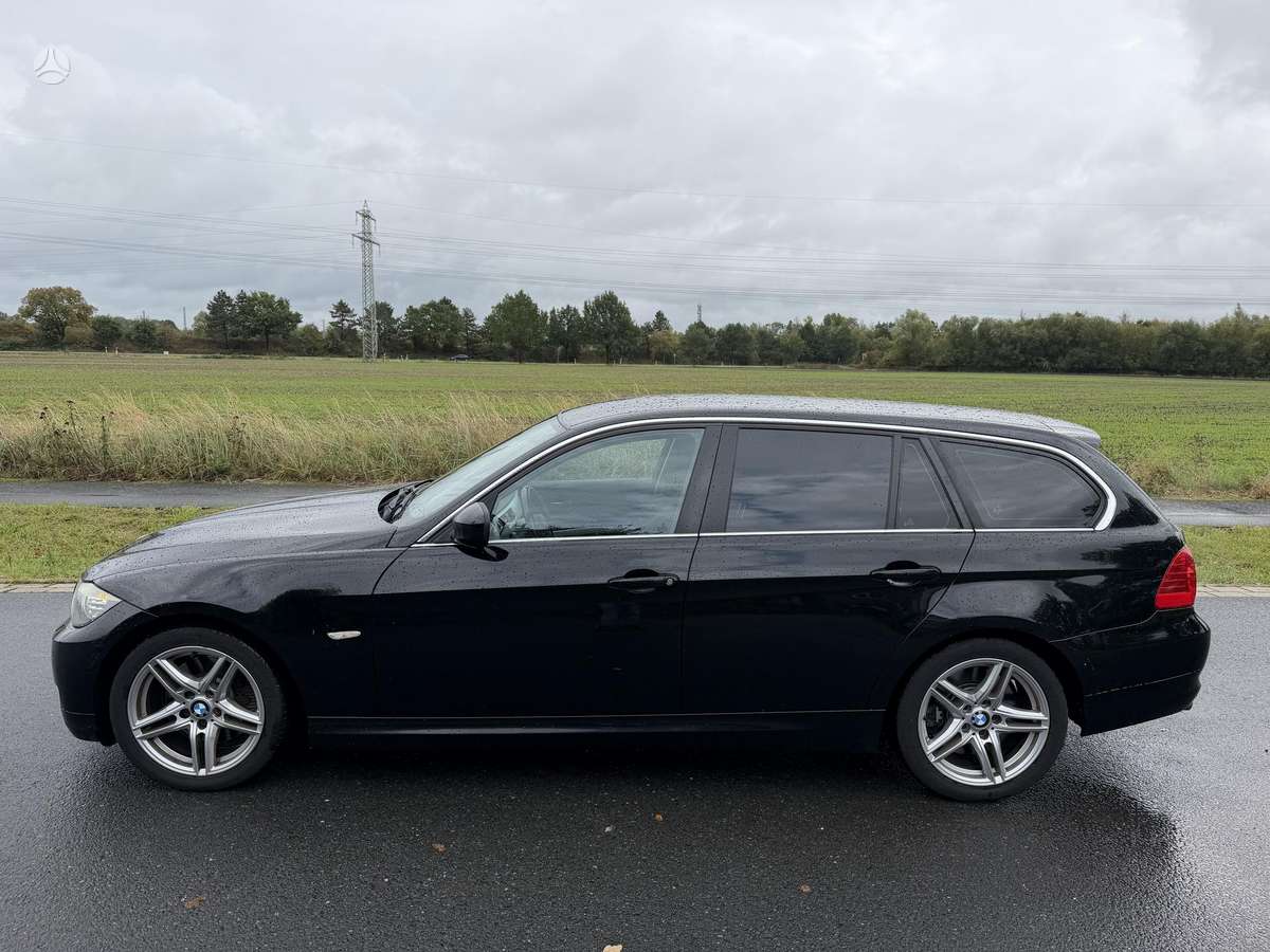 BMW 325, 3.0 l., wagon