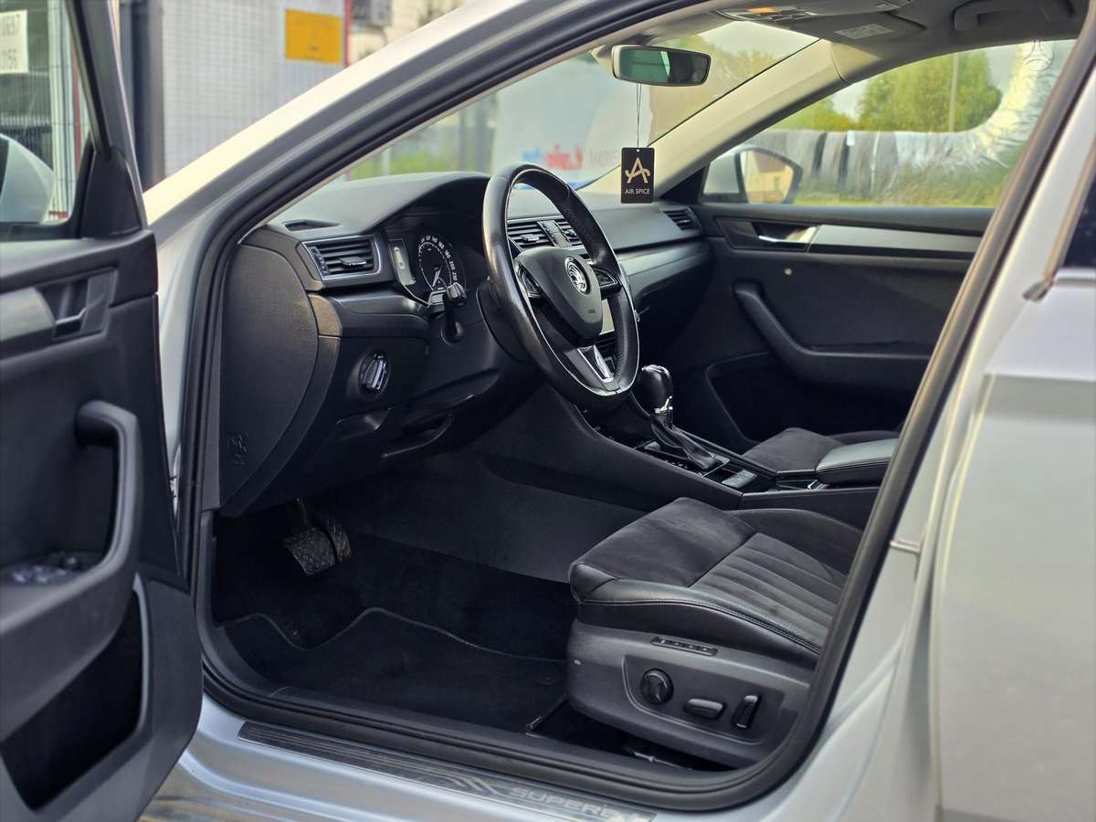 Skoda Superb, 2.0 l., universalas