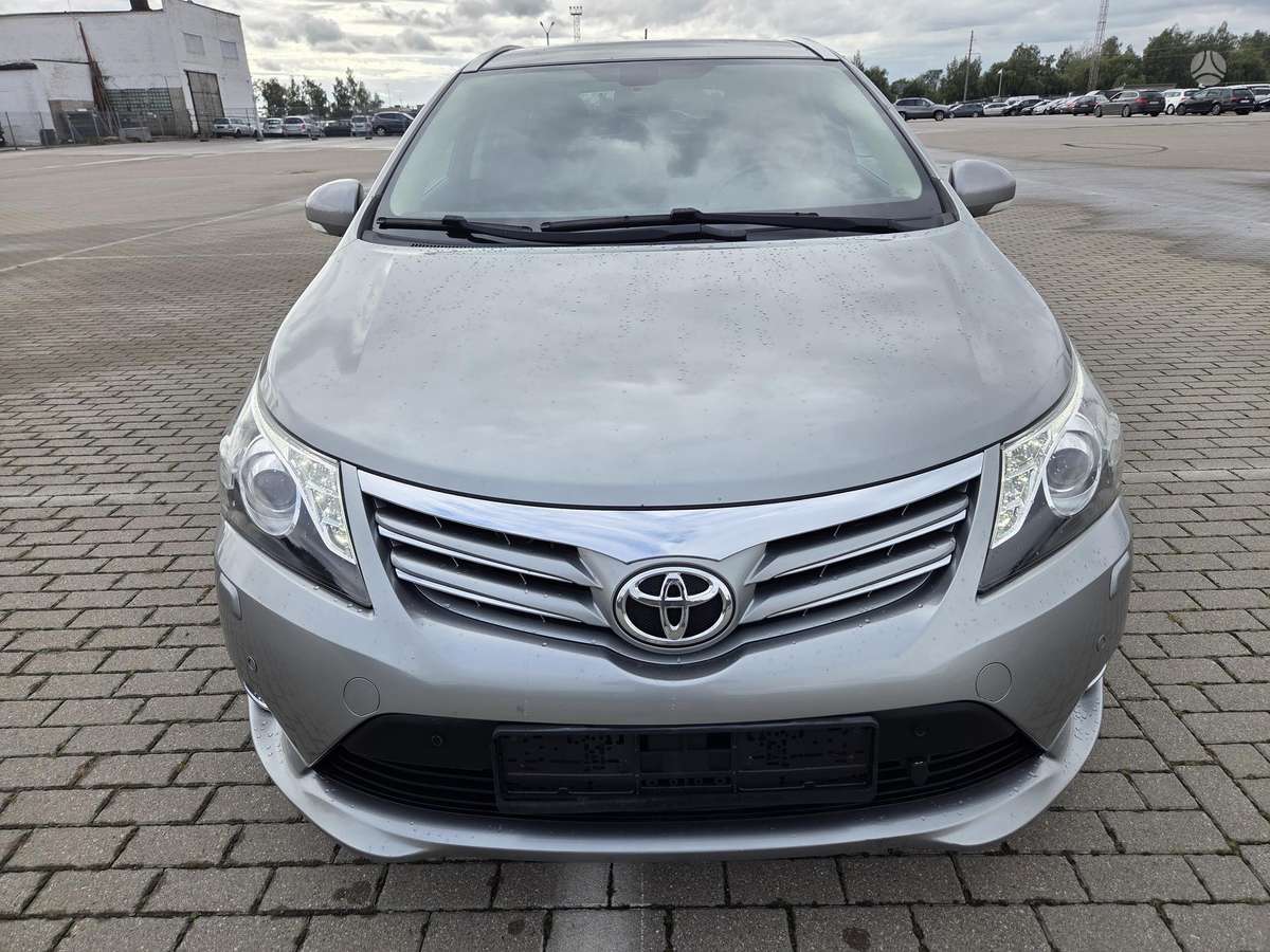 Toyota Avensis, 1.8 l., Универсал