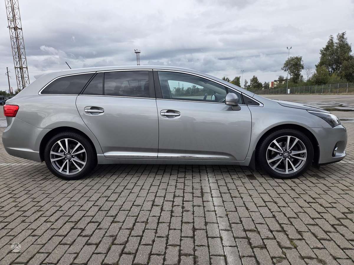 Toyota Avensis, 1.8 l., Универсал