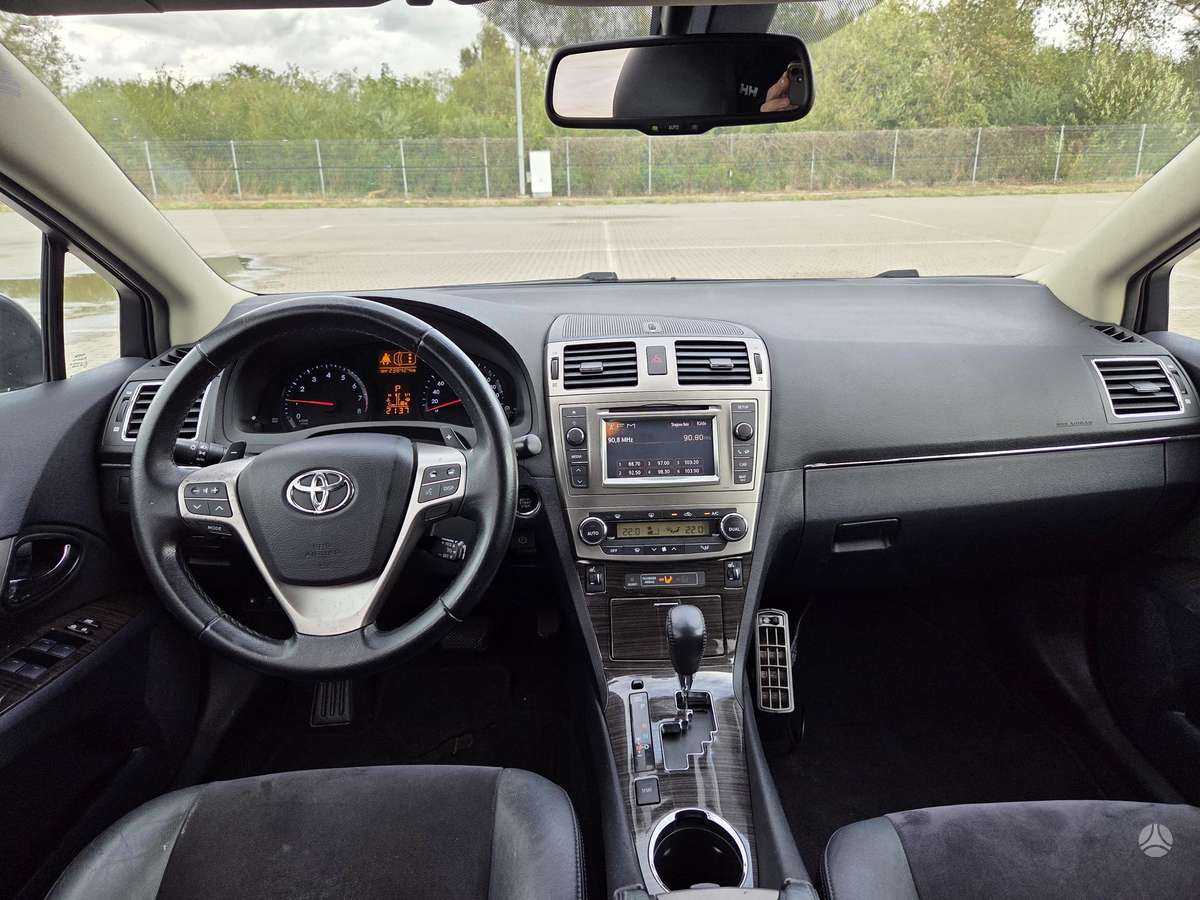 Toyota Avensis, 1.8 l., Универсал