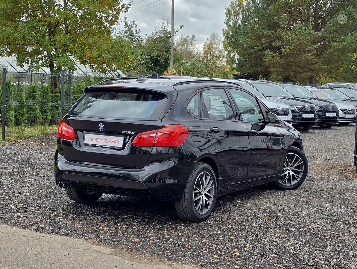 BMW 218 Active Tourer, 2.0 l., hatchback