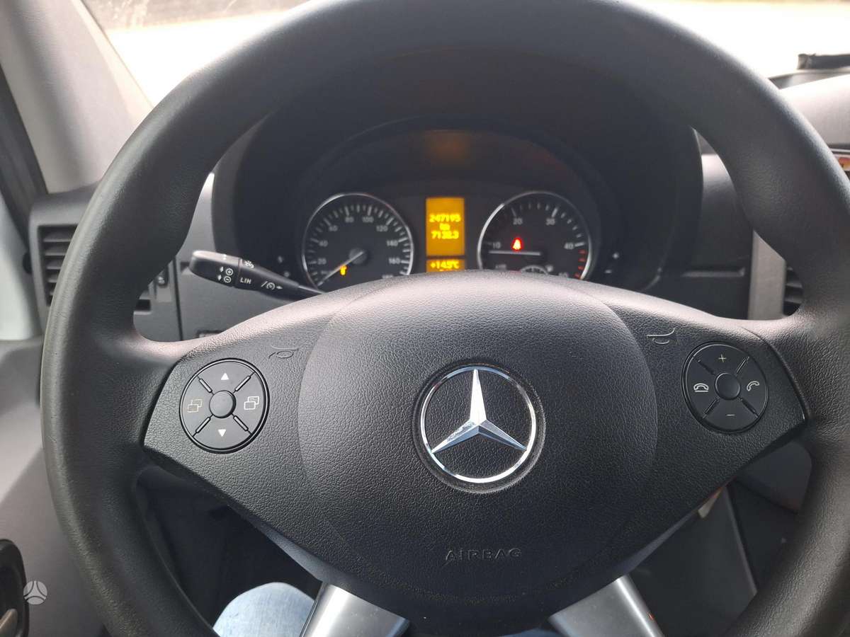 Mercedes-Benz Sprinter 516, box trucks / box vans