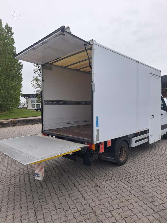 Mercedes-Benz Sprinter 516, box trucks / box vans