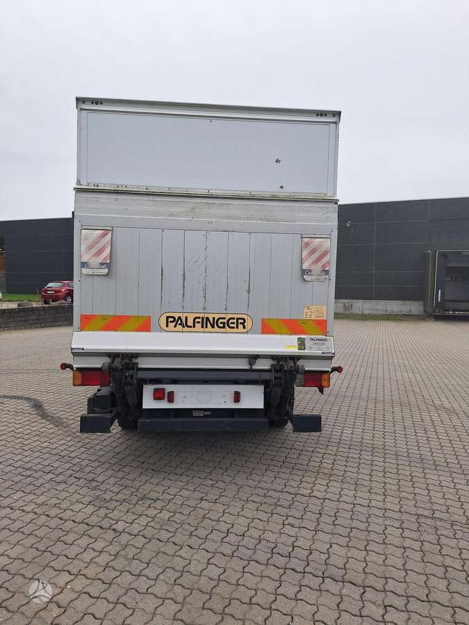 Mercedes-Benz Sprinter 516, box trucks / box vans