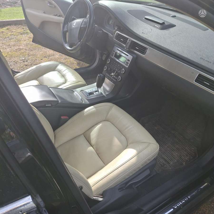 Volvo S80, 2.4 l., Седан